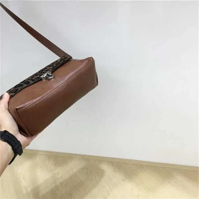 Women's Crossbody Bag Soft Pu Leather Versatile Commute Handbag_voghion.com