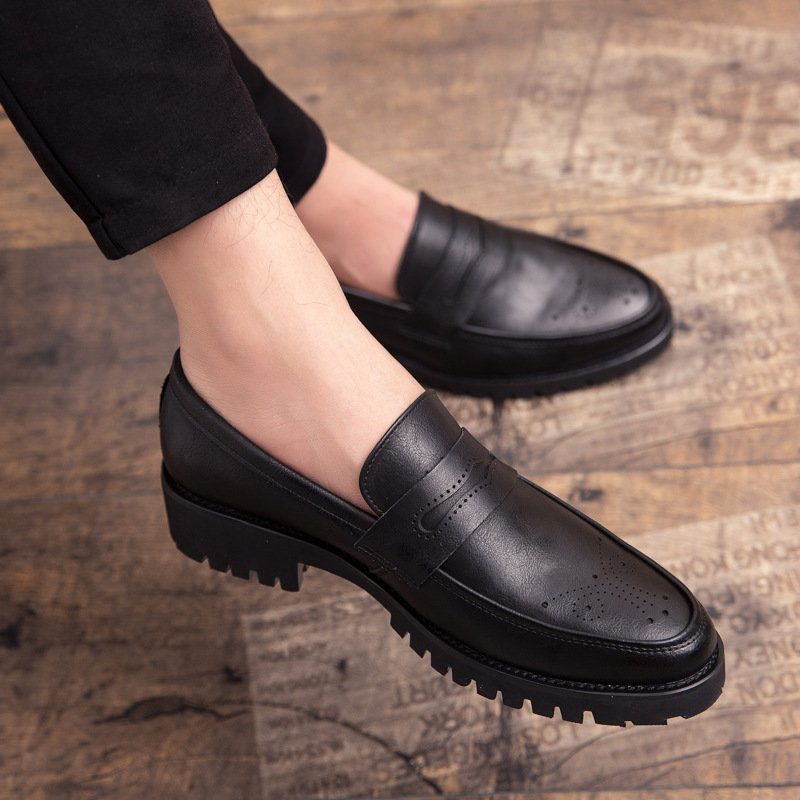 Chaussures d'affaires et de loisirs britanniques surdimensionnées en cuir sculpté pointu pour hommes, leggings de boîte de nuit, robe de soirée,