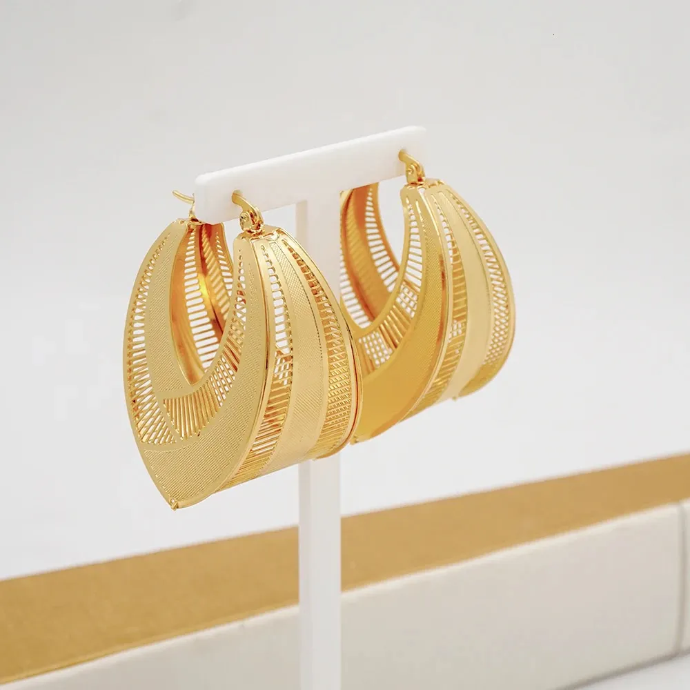 Wedding Jewelry Sets Fashion Dubai Copper Earrings Pendent Necklace For Women Romantic Daily Wear Party Anniversary_voghion.com