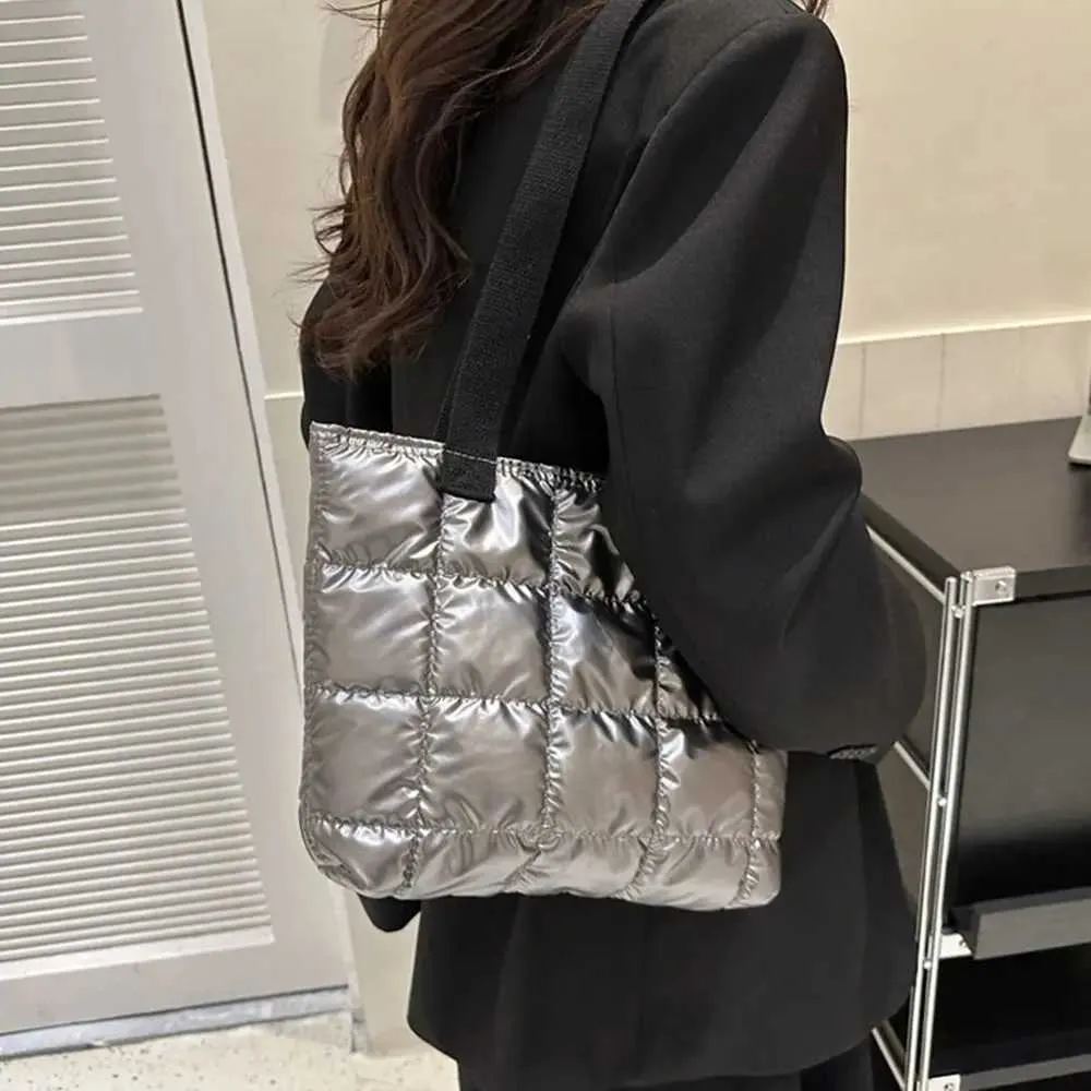 Kobiety Retro Osobowość Duża Pojemność Pikowane Torby Na Ramię Casual Jednolity Kolor Torebki Dół Bawełna Wyściełana Torba_voghion.com