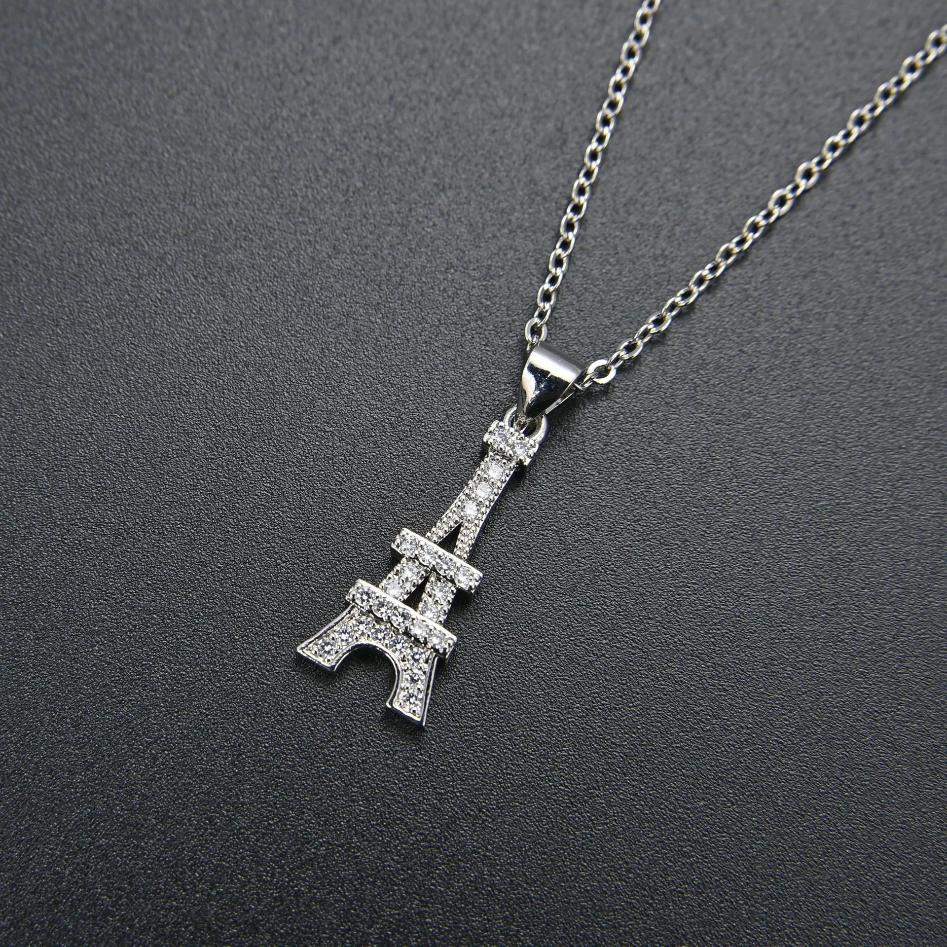 Colliers pendentifs couleur argent en forme de tour Eiffel, chaîne de clavicule, breloque, bijoux de fiançailles exquis pour femmes_voghion.com
