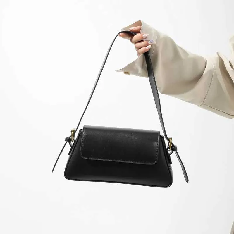 LEFTSIDE Retro Solid Color Shoulder Bags for Women 2023 Winter PU Leather Lady Underarm Bag Vintage Handbags and_voghion.com