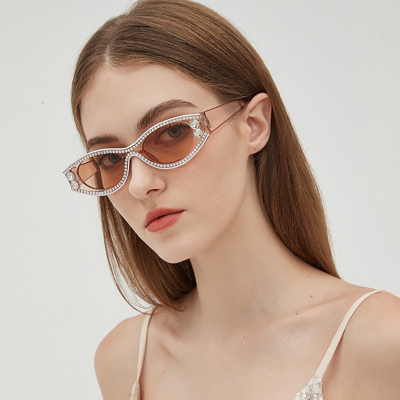 Ochelari de soare personalizați cu fotografie de stradă, cu cadru mic, ochi de pisică, culoare bomboane, la modă, pentru femei_voghion.com