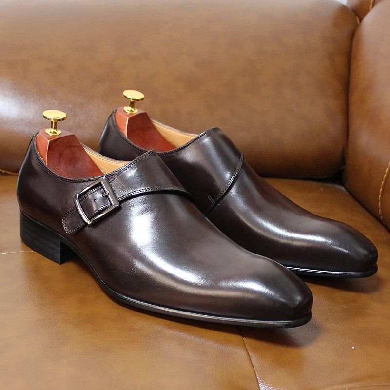Scarpe eleganti da uomo in pelle casual da lavoro con un solo bottone, a punta_voghion.com