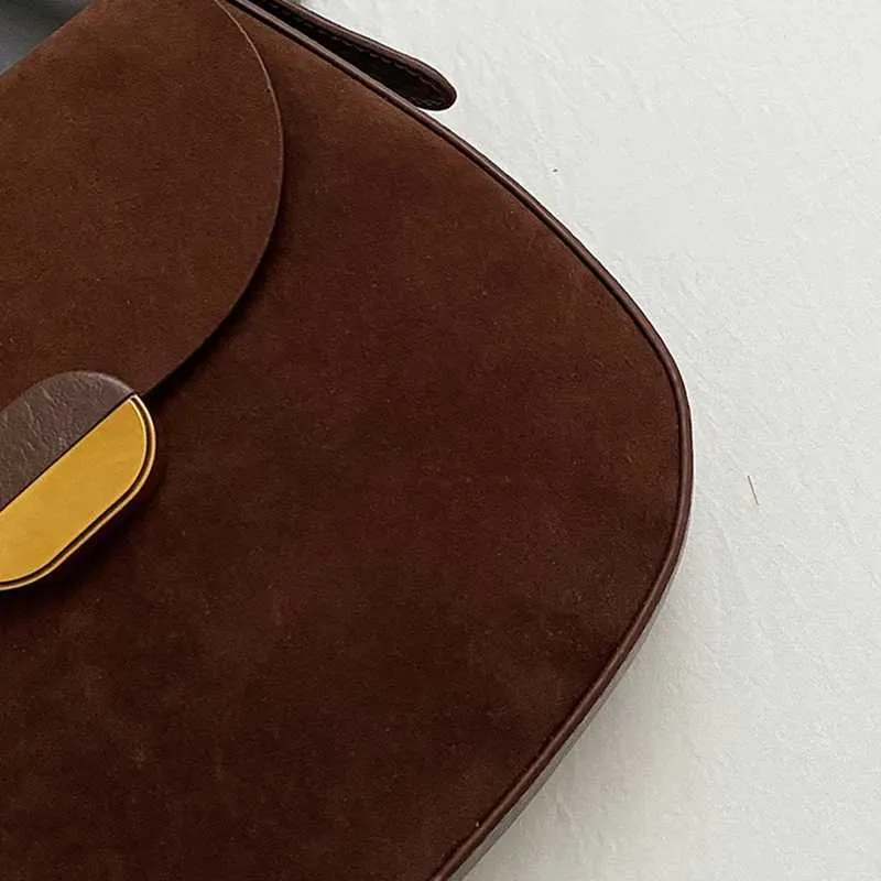 Saddle Shoulder Bag In Suede Leather Retro Crossbody Handbag_voghion.com