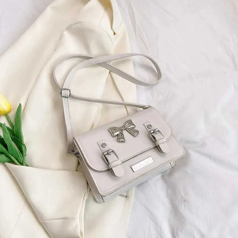 Kleine quadratische Tasche für Damen 2024 Neue Frühjahrs-/Sommermode süße Mädchenschleife personalisierte Pendel-Einzelschulter-Umhängetasche_voghion.com