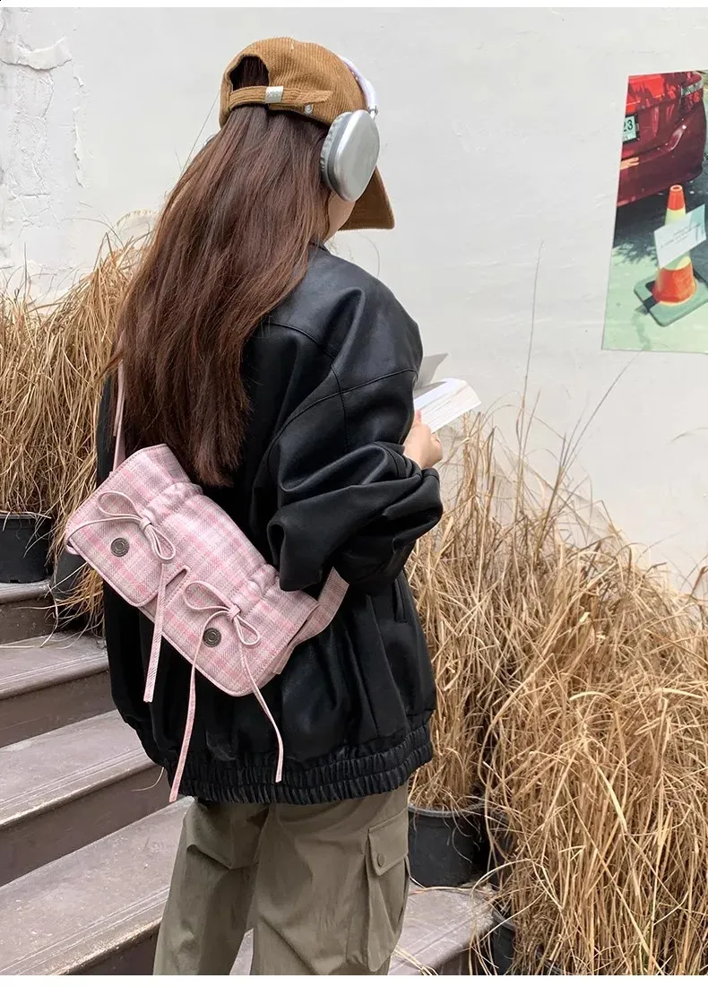 MBTI Plaid Pink Damen Schultertasche Plissee Lässig Süße Niedliche Mode Lederhandtasche Literarische Exquisite Achseltasche 240827_voghion.com