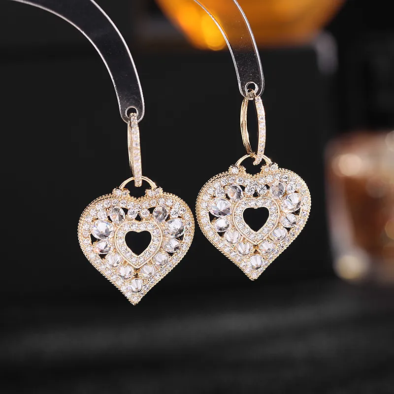 Shaped Earring Retro Colored Micro Inlaid Zircon Geometric Women's Fashion Heavy Industry Peach Heart Earrings Designer_voghion.com