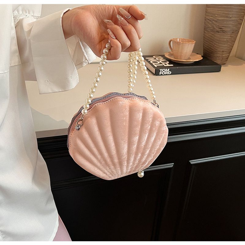 Einzigartige Nischentasche Damen 2024 Sommer neue Mode Perlen Umhängetasche ausländischer Stil einfache Muscheltasche_voghion.com