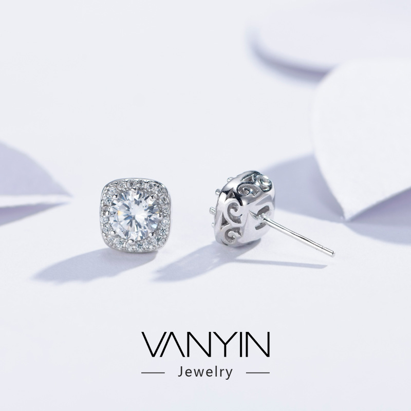 Wanying Jewelry Square Earrings S Pure Silver Korean Edition Micro Inlaid Full Diamond Creative Personalized Fashion_voghion.com