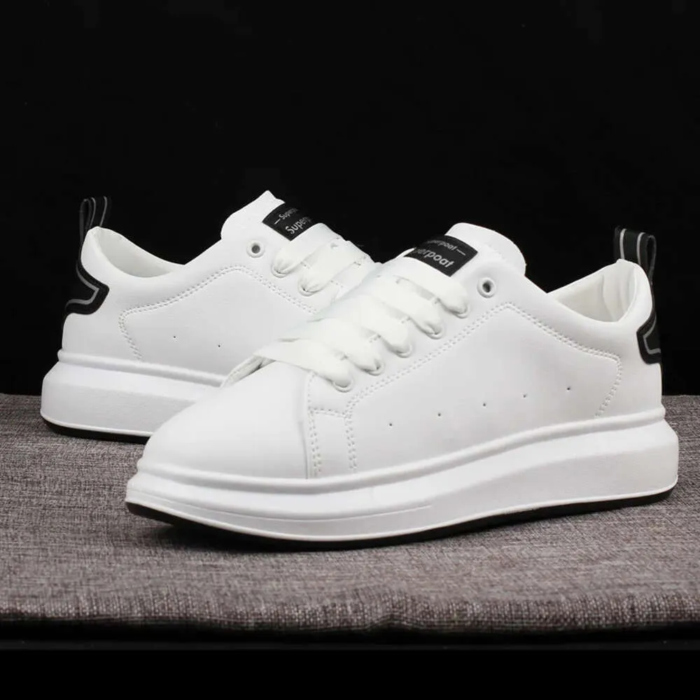 2023 Casual per uomo Uomo Running Traspirante Sport tavola Scarpe bianche Sneakers scarpe da tennis alla moda Calzature sportive_voghion.com