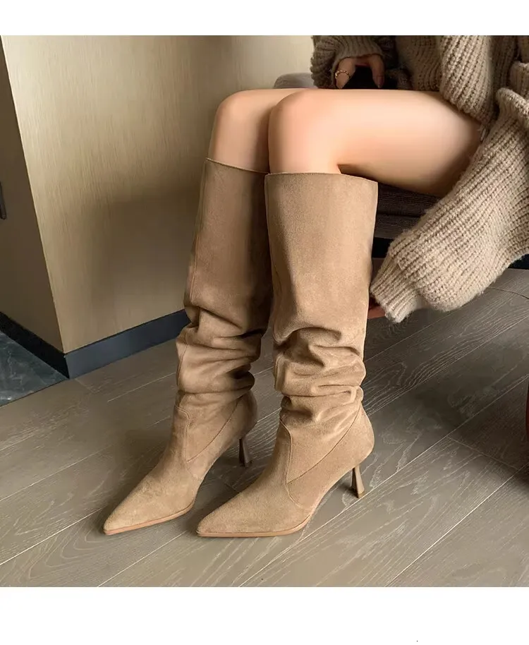 Designer-Stiefel im amerikanischen Retro-Westernstil für Damen, dünne Absätze, spitze Zehen, gestapelte breite große Röhre, Umfang, würzig_voghion.com