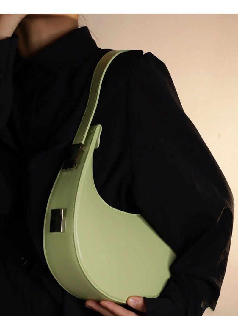 Eine Nischendesign-Schulter mit Halbmond für Frauen im Jahr 2024, neue personalisierte und minimalistische Tasche,_voghion.com