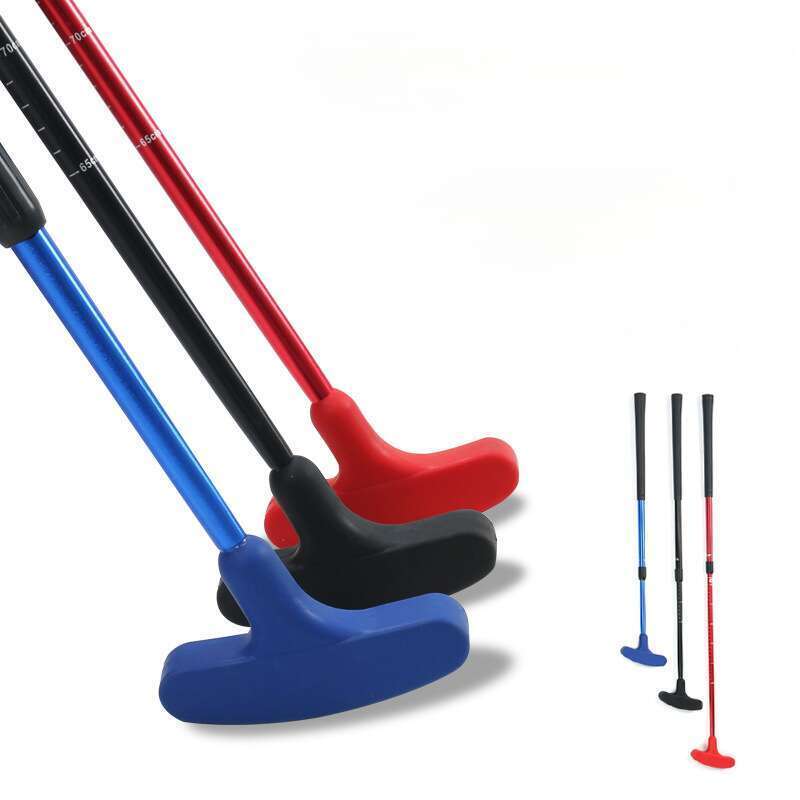 Golftraining-upgrade: tienerstretchingclub, putters voor volwassenen en kinderen spelen samen_voghion.com