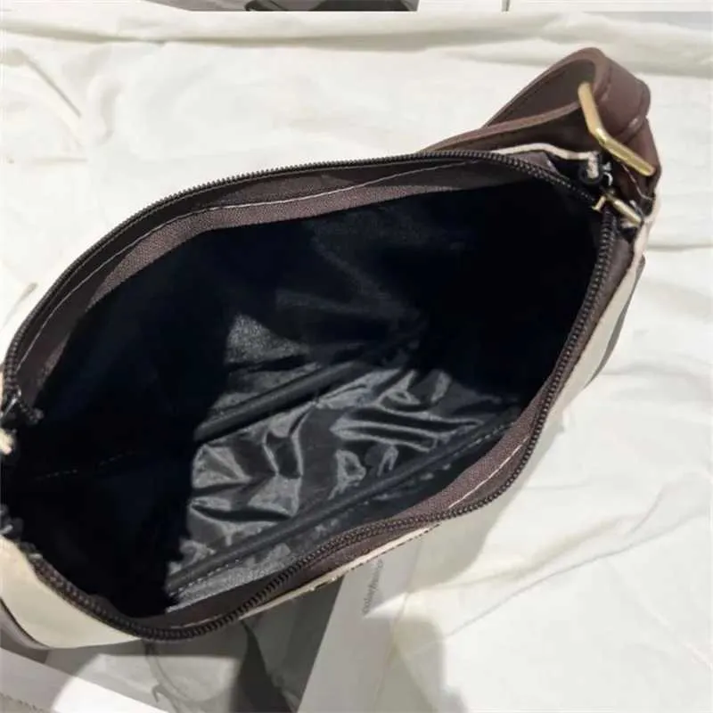 Schicke Damenhandtaschen, einzelne Umhängetasche für Frauen, stilvolle verstellbare Schultergurte, Unterarmtasche aus PU-Leder_voghion.com