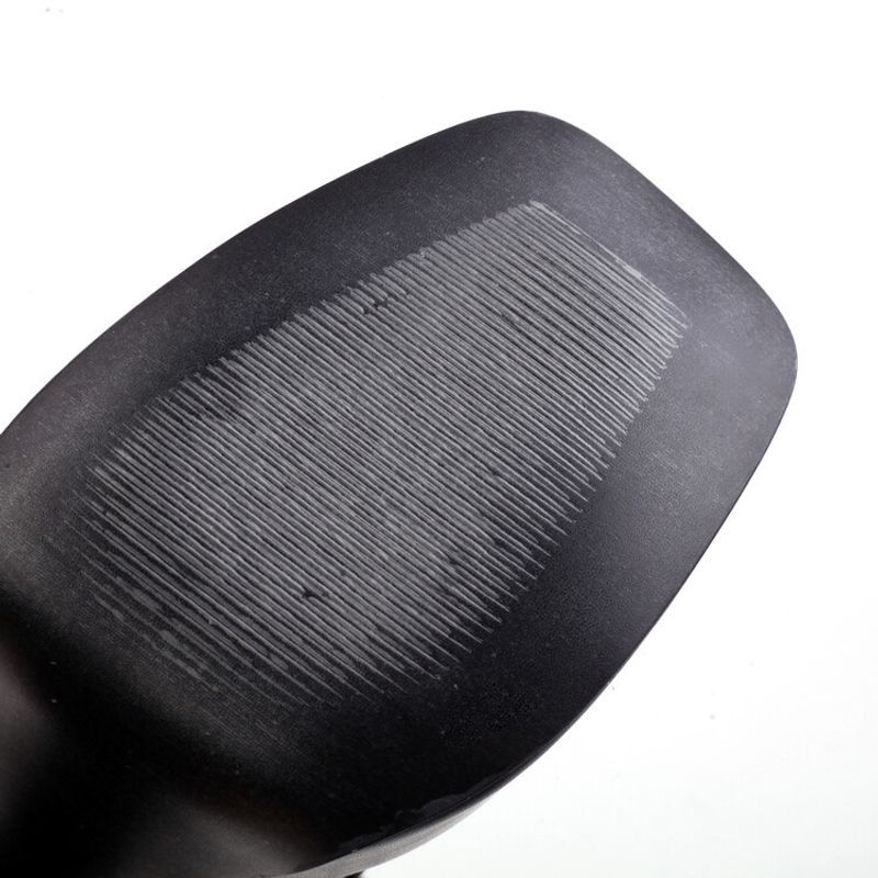 Damenstiefel mit hohen Absätzen und mittelhohen Absätzen im Punk-Street-Stil mit quadratischen Metallverschlüssen_voghion.com