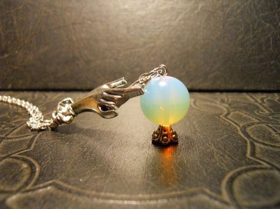 Necklaces crystal ball in hand necklace_voghion.com