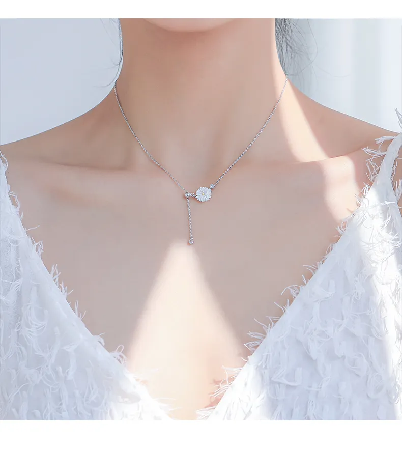 Halsketten mit Anhänger für Damen, Blumen-Anhänger, edler Schmuck, Zubehör, sanfte Schlüsselbein-Halskette für Party-Geschenk_voghion.com