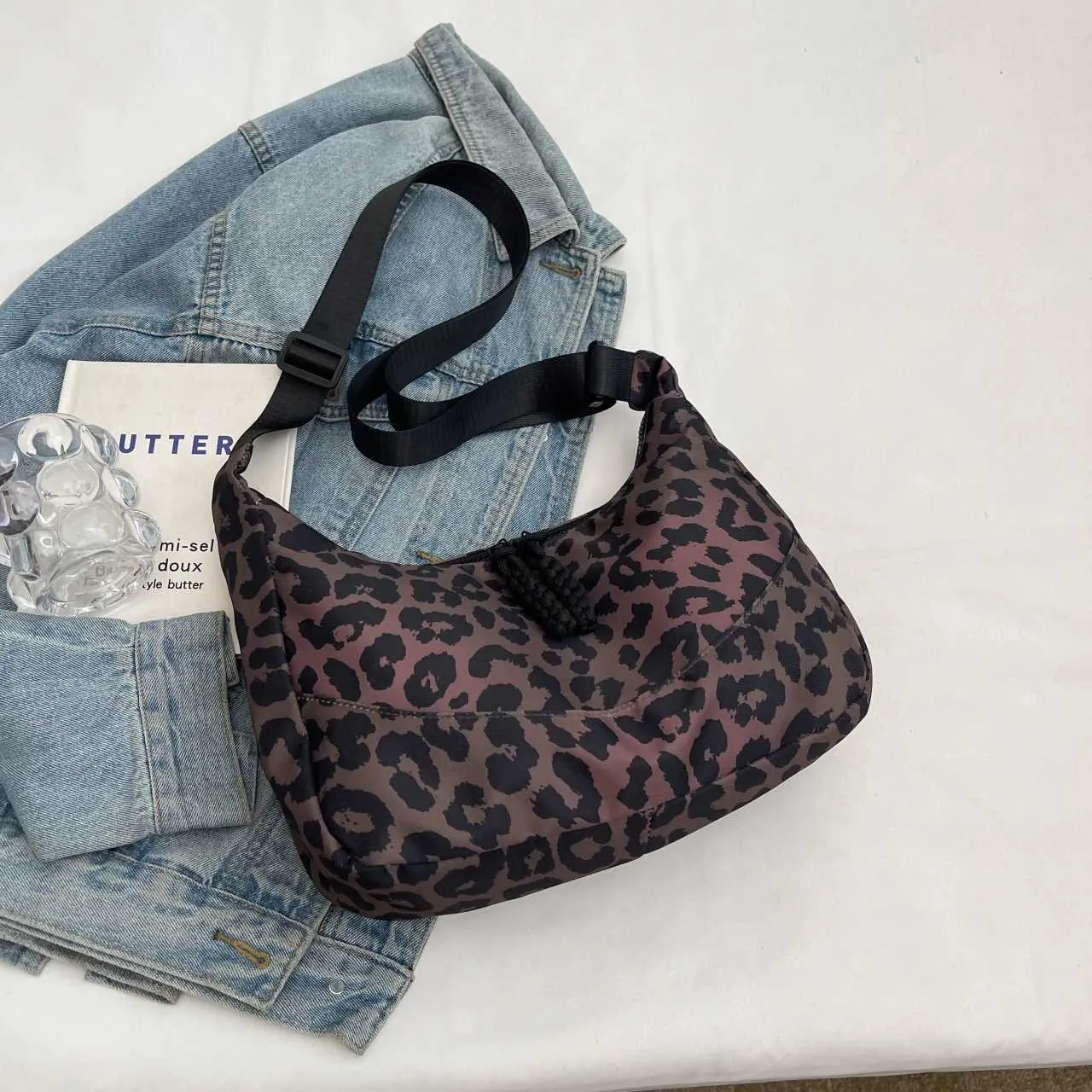 Autumn/Winter large capacity commuter leopard print crossbody Womens canvas fashion casual shoulder dumpg bag_voghion.com