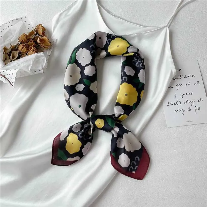 2025 Seidenschal Print Kopftuch Katze Haar Wrap Halstuch Weibliche Satin Quadrat Schal Für Frauen Stirnband Foulard Hijab_voghion.com