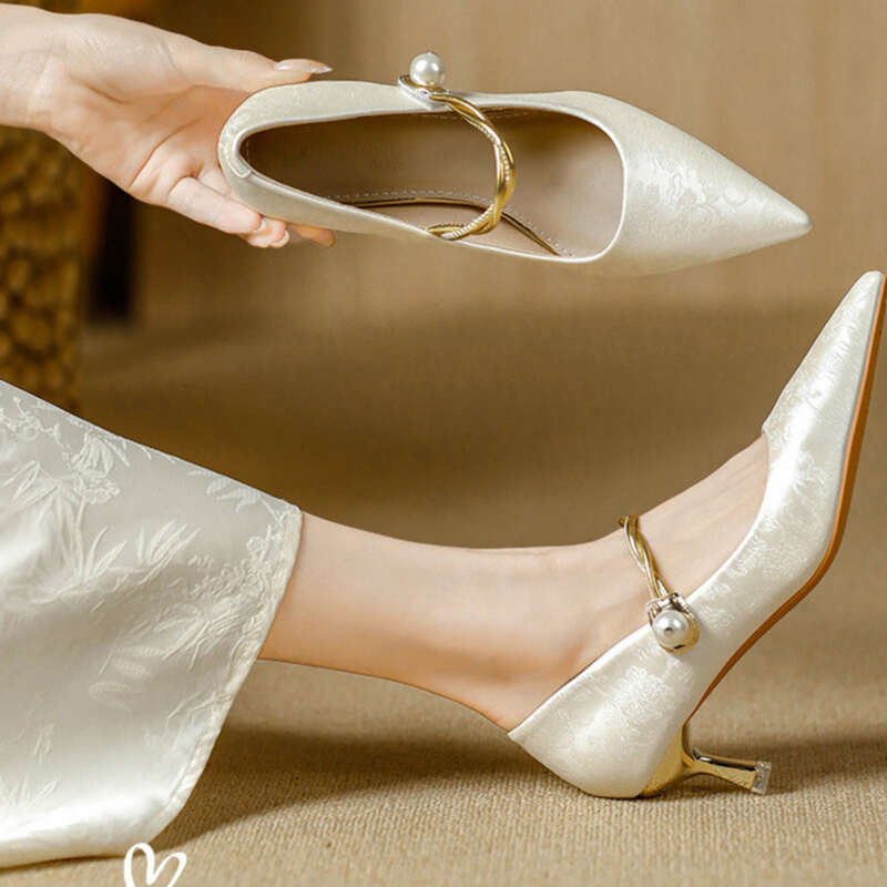 Neue Mode Göttin Stil Sinn für Design Frühling Und Herbst Temperament Französisch Spitz High Heels frauen_voghion.com