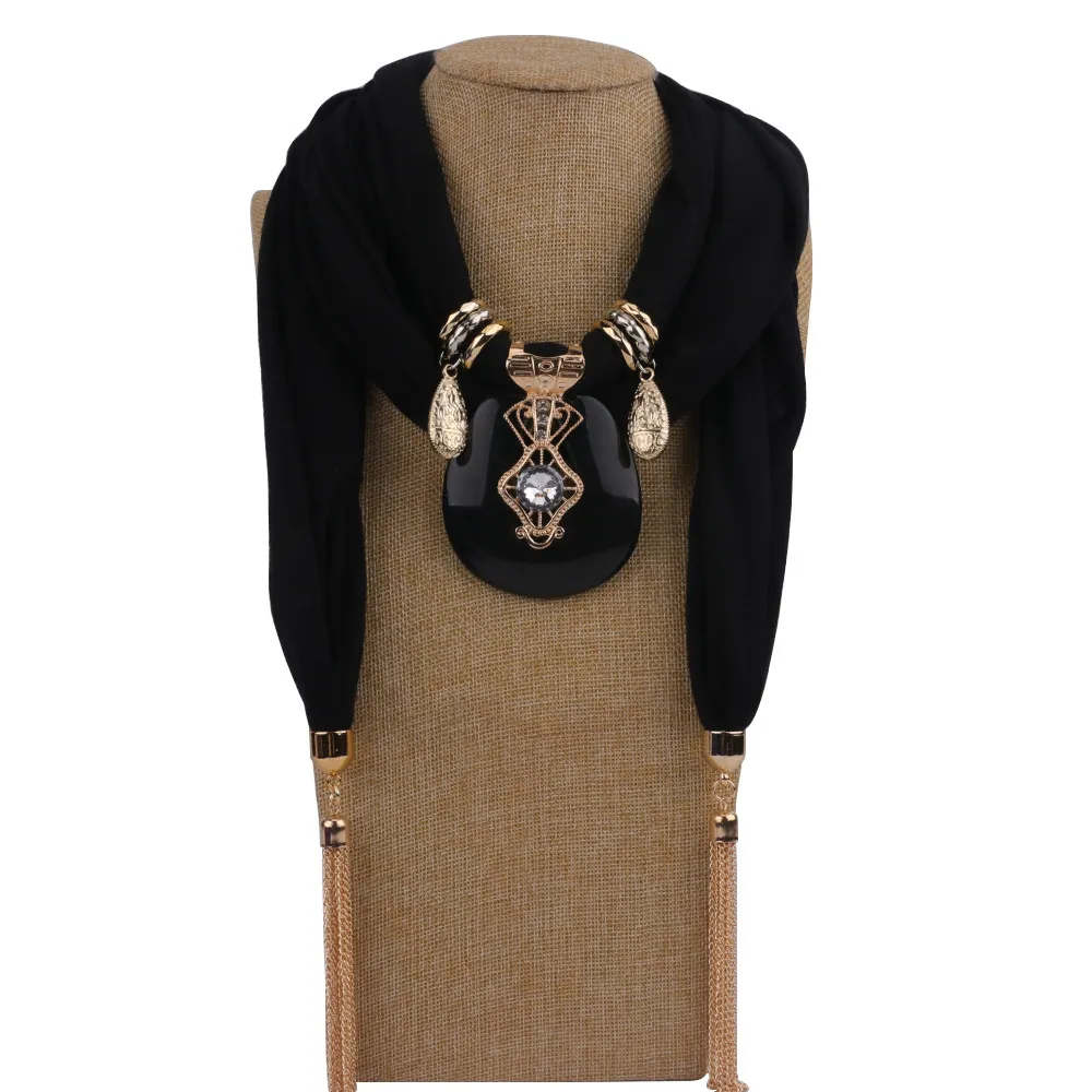 Large Horse Resin Jewelry Necklace Yiwu Pendant Solid Color Tassel Scarf_voghion.com