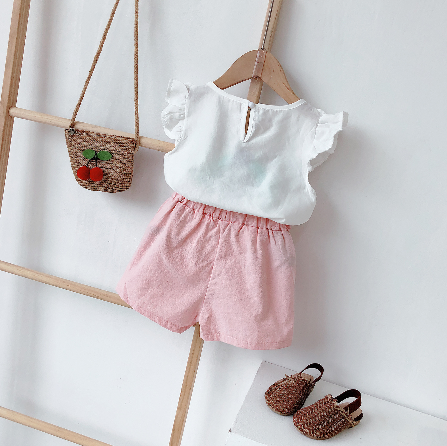 Camicia a fiori ricamati per ragazze nuove per mamma e bambini + set di pantaloncini Camicia per bambola con bordo in legno per bambini Set di due pezzi_voghion.com