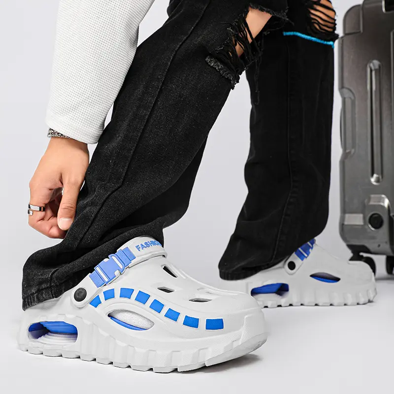 Men's Breathable Hole Sandals For Men Lightweight Beach Slippers_voghion.com