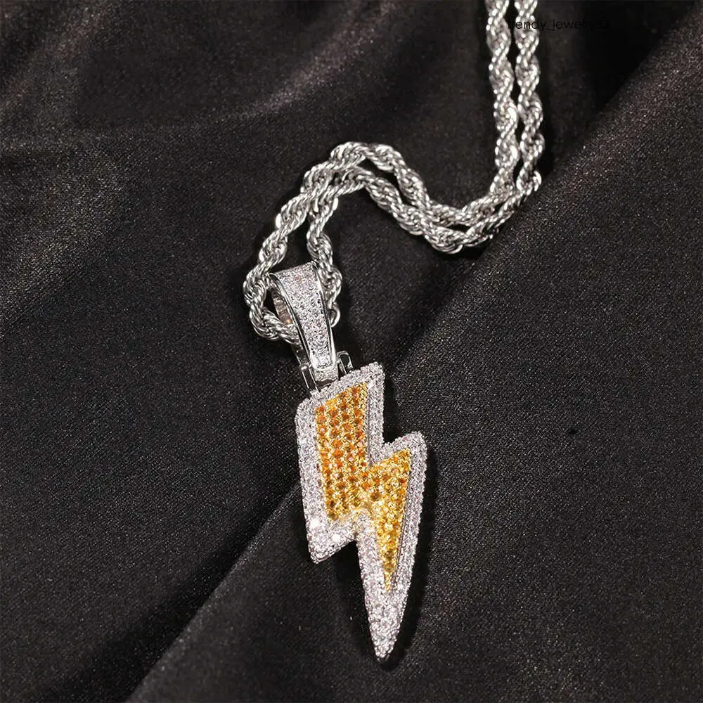 Collana con pendente fulmine moissanite oro argento sterling_voghion.com