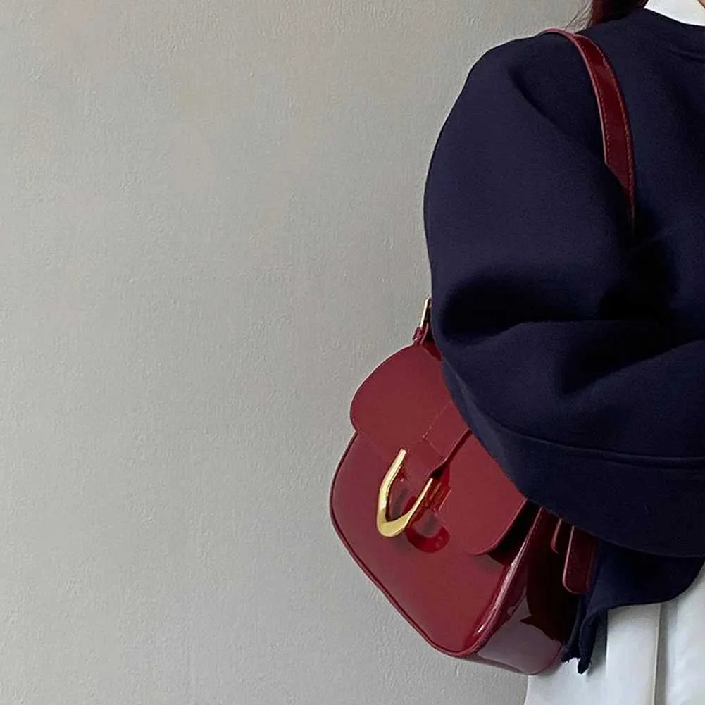 Vintage damevesker skinnende patentskinn aftenclutch med klaff rød crossbody-veske 2024C241104_voghion.com