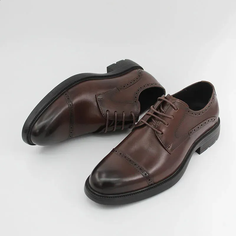 Vestido formal masculino de couro respirável de alta qualidade para escritório Oxford sapatos baixos para casamento 240911_voghion.com