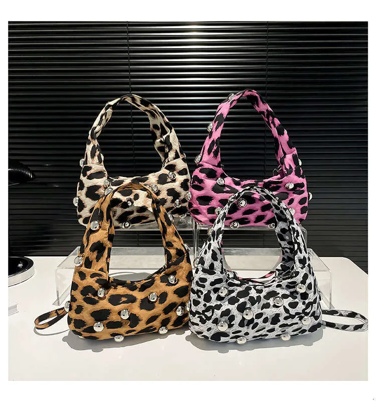 Leopard Print Shoulder Bag And Crossbody Bag For Women Stylish_voghion.com