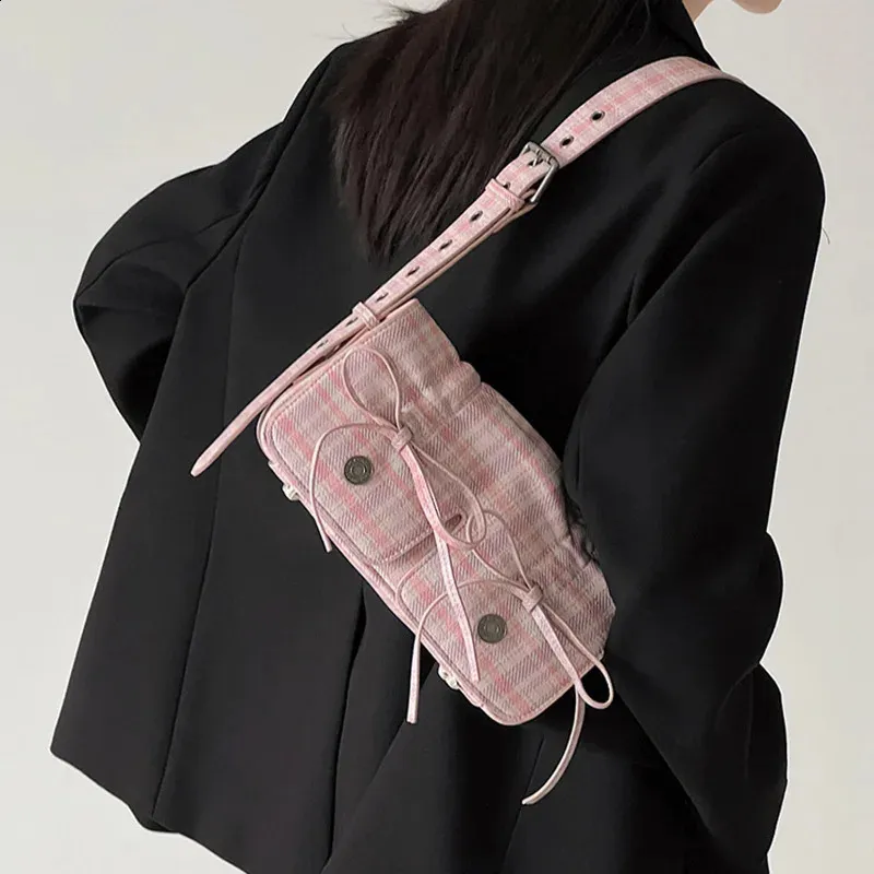 MBTI Plaid Pink Damen Schultertasche Plissee Lässig Süße Niedliche Mode Lederhandtasche Literarische Exquisite Achseltasche 240827_voghion.com