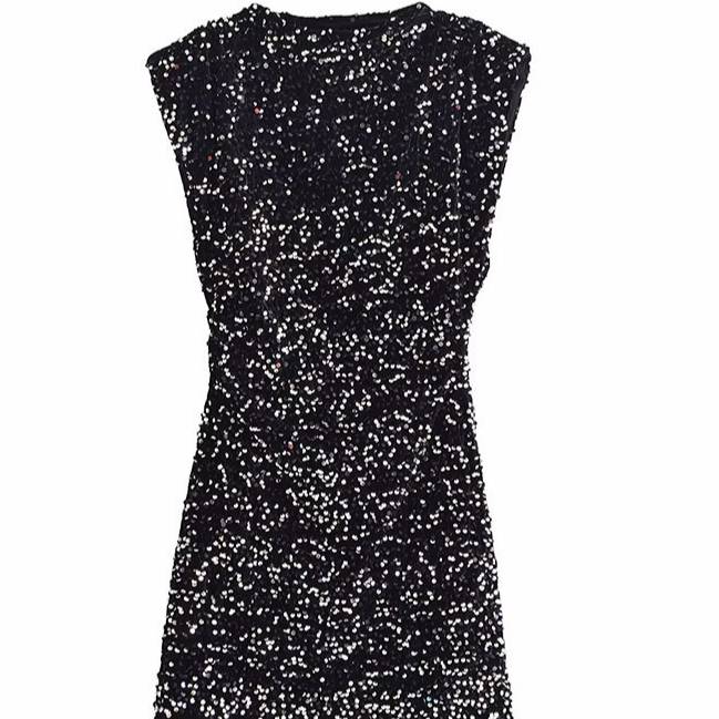 ​​"Y2K Metallic Pailletten Minikleid mit Schulterpolstern – Ärmelloses, figurbetontes Clubkleid für Partys, Disco & Ausgehen (Schwarz/Silber/Rot, XS-L)"​​_voghion.com