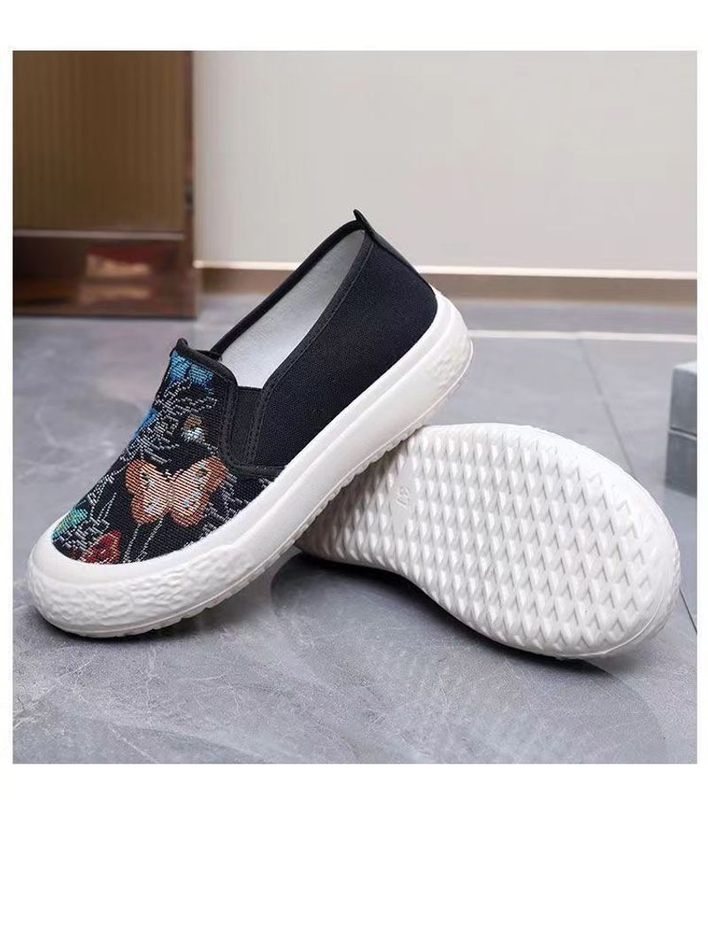 2024 spring new women's round head slip-on canvas women breathable soft sole student lazy single shoes_voghion.com