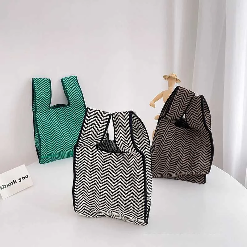 Niche Design Knitted Autumn/Winter Mini Knot with Geely Pattern Reusable Grocery Bag Lightweight Handbag Y241106_voghion.com