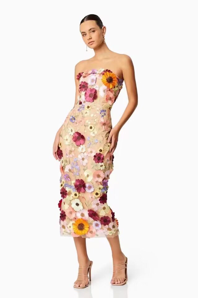 2025 Frühling Sexy Ärmelloses Bunte Dreidimensionale Blumenstickerei Abnehmen Hip Hugging Rock Mittellanges Kleid_voghion.com