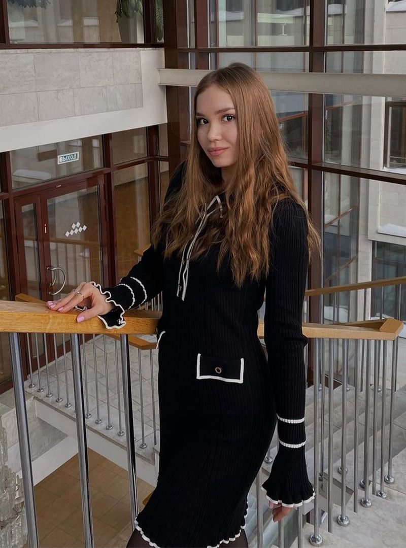Women's Clothing Ruffled knitted dress long sleeve lapel button earrings_voghion.com