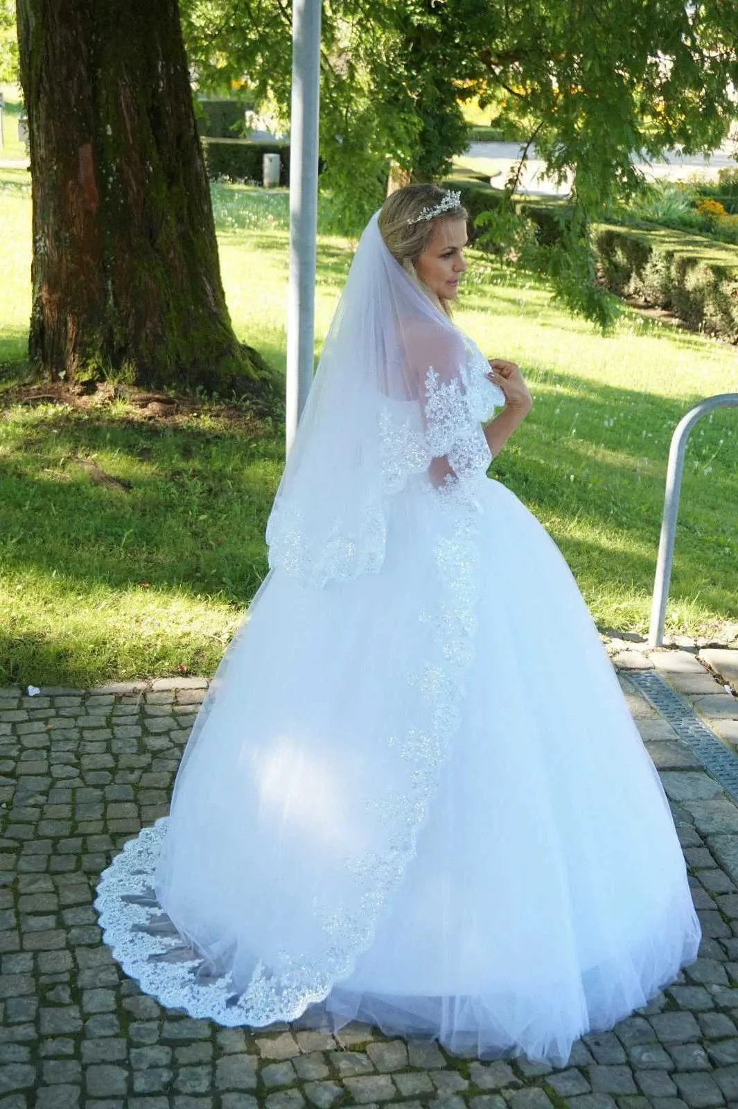 Hair Jewelry 2023 Elegant Two Layers Lace Bridal Veil With Comb Women Wedding Accessories White Ivory Voile Long Mariage_voghion.com