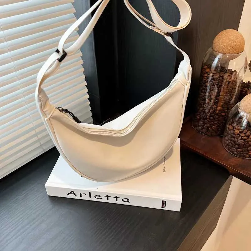 Einfaches Design Damen Umhängetasche Mode Damen Nylon Hobos Kleine Schultertaschen Vintage weibliche Mädchen Geldbörse Tuch_voghion.com