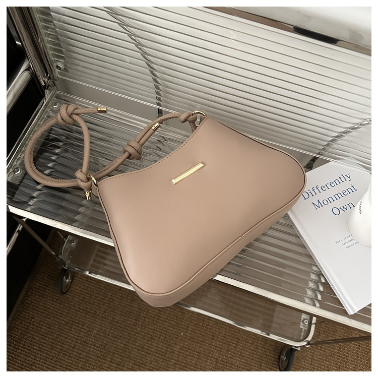 Popular Small Bag Women's Bag 2024 Spring New Versatile Small Square Bag Fashion Candy Color Single Shoulder Underarm Bag_voghion.com
