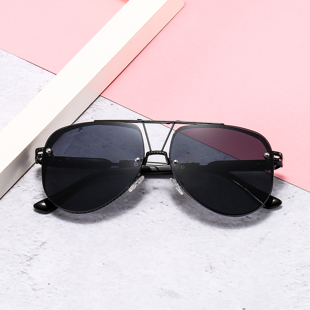New Hollow Paern Oval Sunglasses Men Women Trend Brand Designer Meal Alloy Frame Gradiens Lens conspicuous_voghion.com