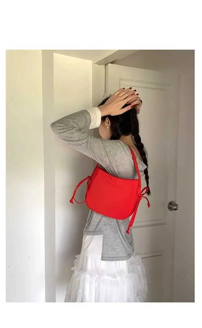 Vintage Women's Shoulder Bag Large Capacity Black Underarm Bag_voghion.com