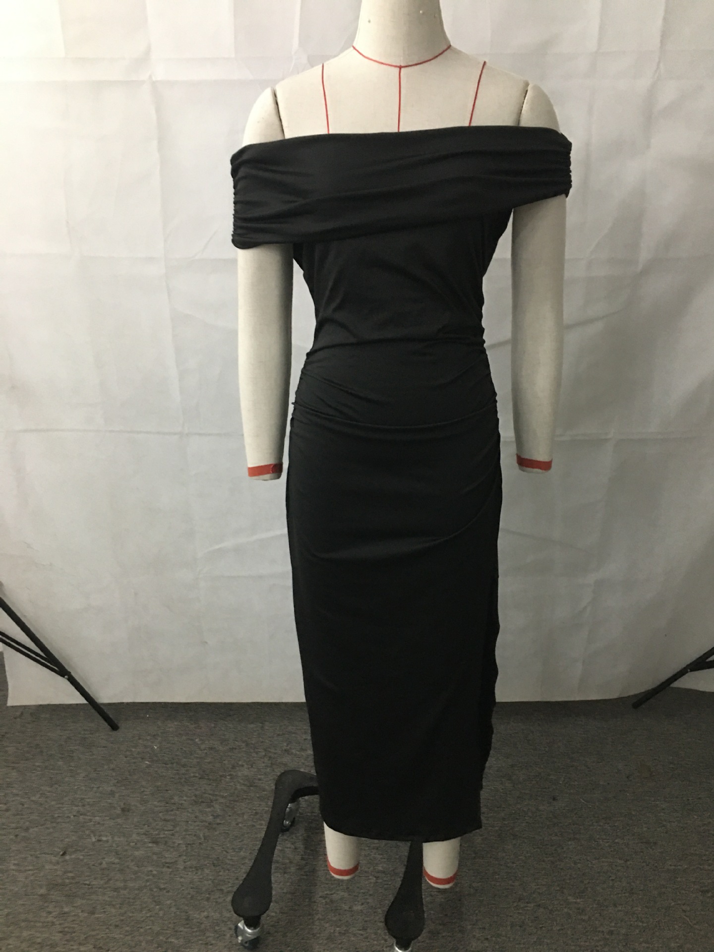 New Style Solid Color, Short Sleeved, Medium Length, Straight Neck Dress, Sexy Dinner Dress_voghion.com