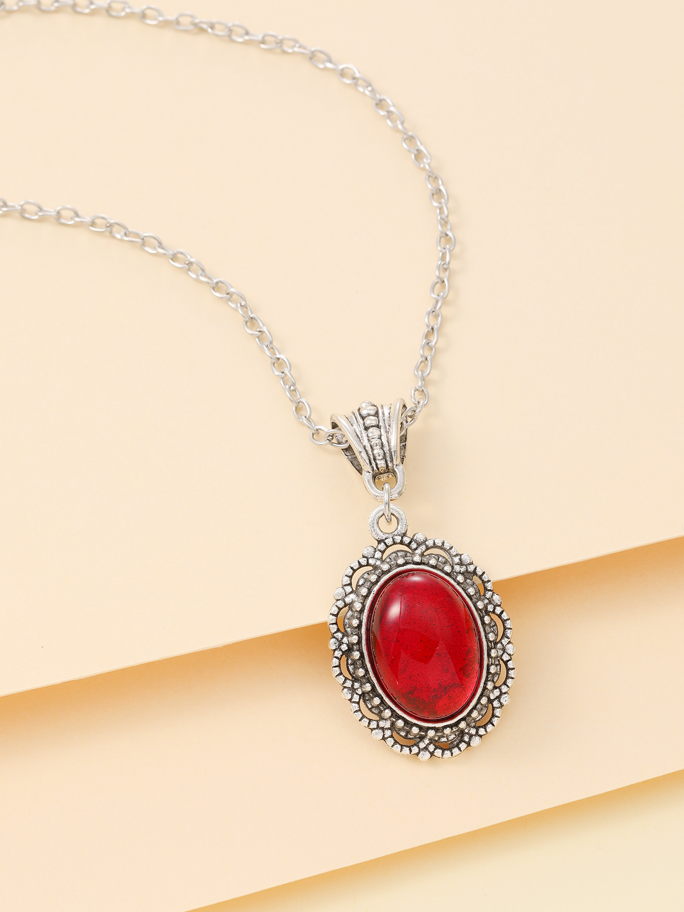 Collane Vendita calda Collana con ciondolo in quarzo rosso sangue gotico Collana con farfalla da donna_voghion.com