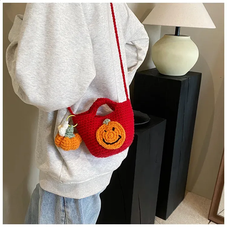 Semplice e carina borsa a tracolla casual versatile in maglia natalizia infantile 2024 tendenza moda di nicchia 240912_voghion.com