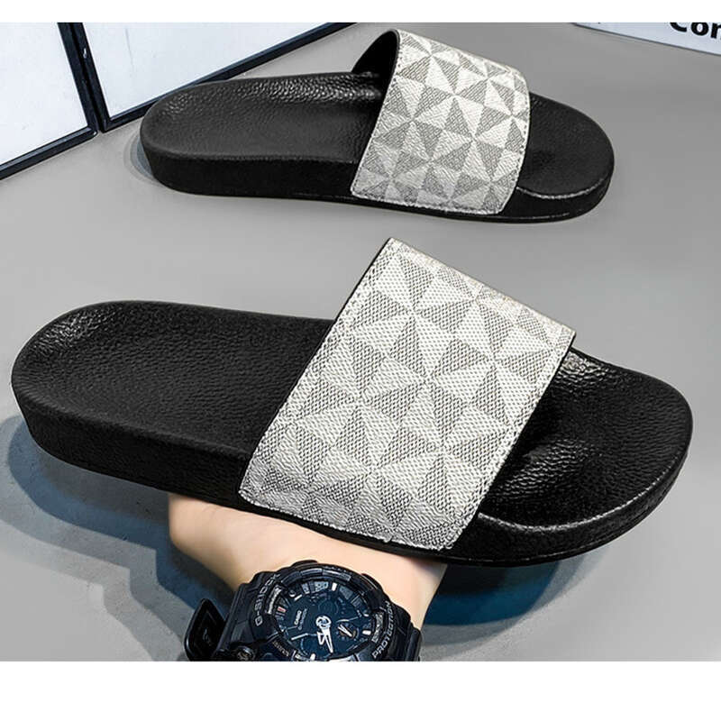 Nieuwe Hot Grote Enkele Heren Pantoffels Eenvoudige Mode Dagelijks Veelzijdig Leidend De Trend_voghion.com