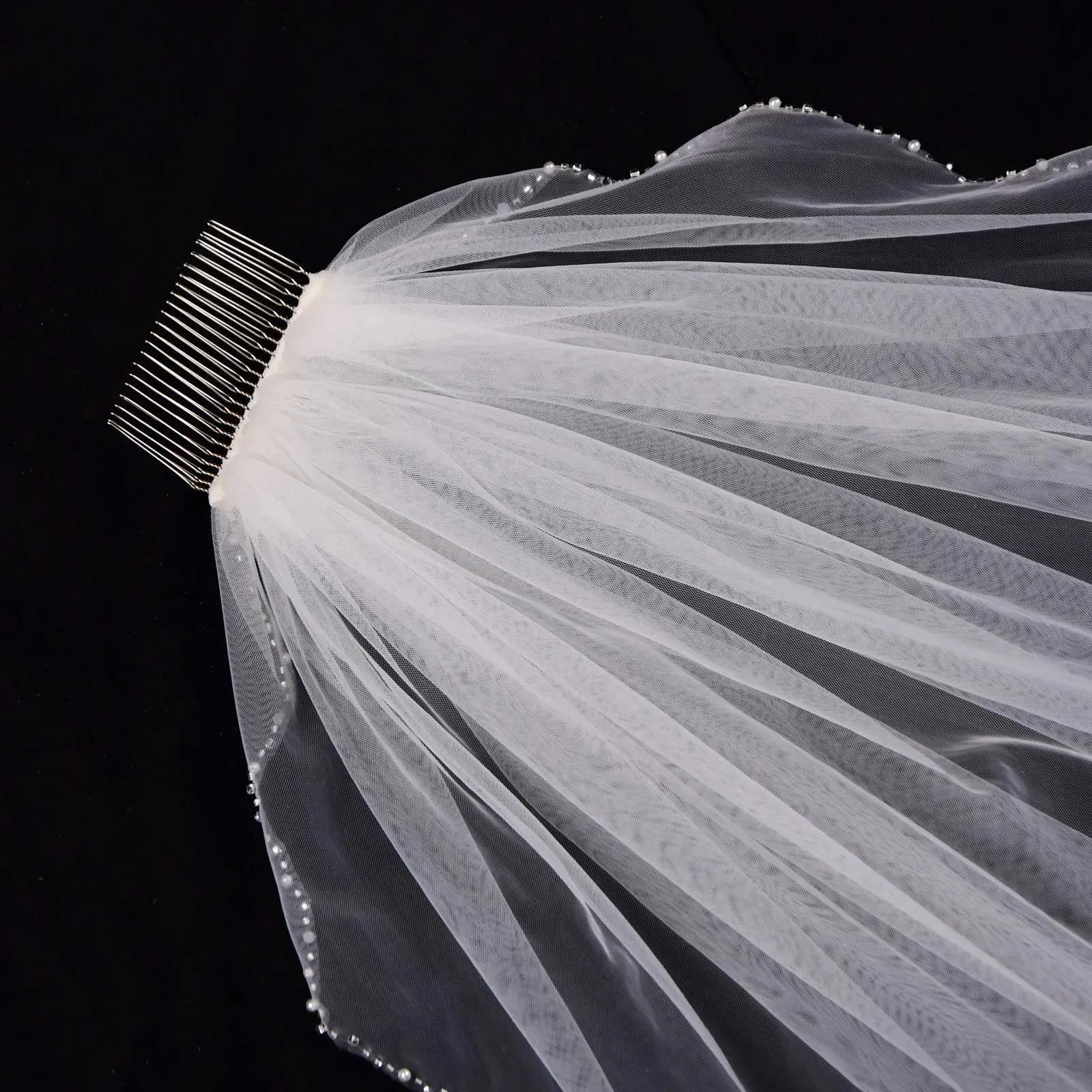 Hair Jewelry Short Wedding Veils Rhinestones Bridal Veil Crystal Beaded Bead Edge 60CM with Comb Bachelorette Party_voghion.com
