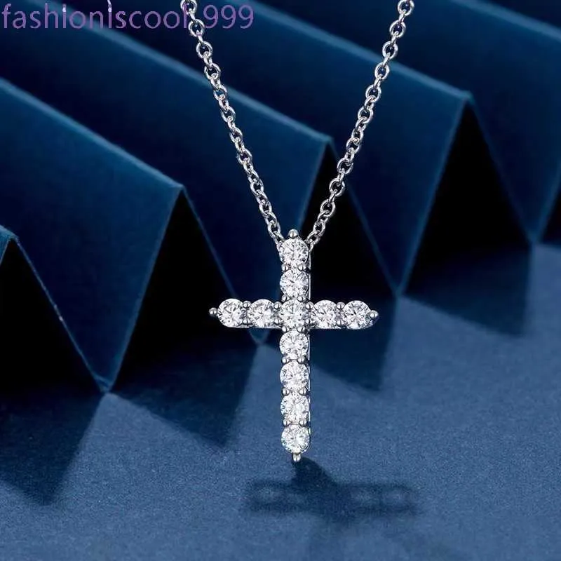Collana con ciondolo a croce in argento Sterling con diamanti, semplice e creativa, con nicchia luminosa e clavicola_voghion.com