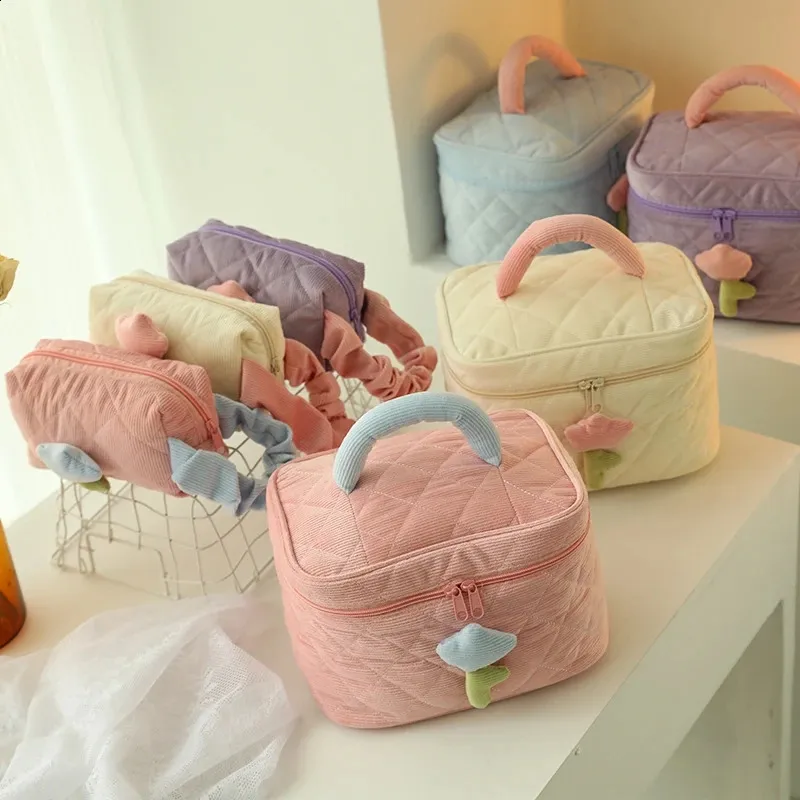 Female Quilted Cosmetic Case Womens Tulip wer Pouch Zipper Makeup Bag Travel Make Up Beauty Toiletry Handbag Tote_voghion.com